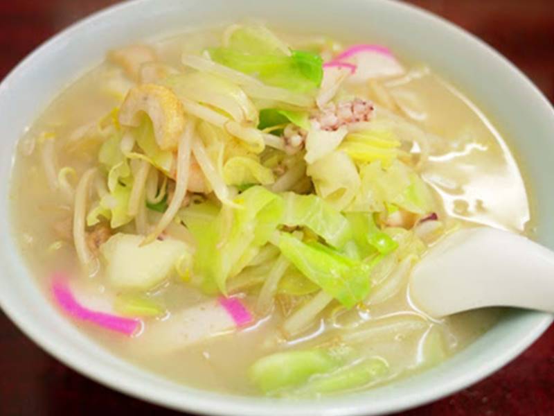 札幌ちゃんぽん 野々 やや 札幌駅近くの野菜たっぷりちゃんぽんを提供するお店の紹介