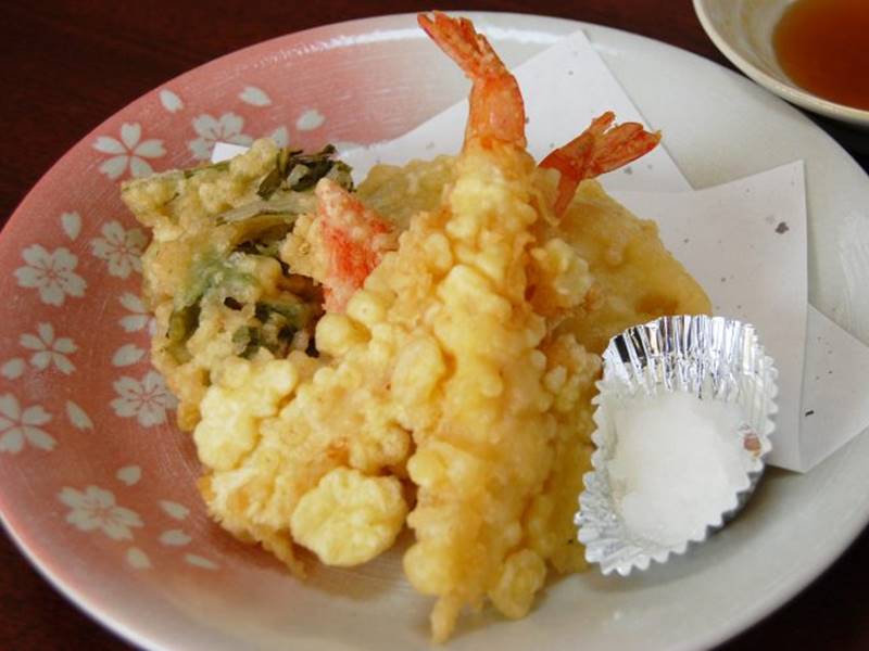 天ぷらとワインぶどうの花 札幌の大通エリアにあるヘルシー天ぷらを提供するお店のメニューなどを紹介