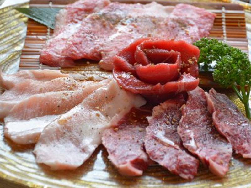 Yakiniku Bar Kaoru 薫 小牧市北栄町にあるこだわりのメニューを提供してくれる焼肉店の紹介