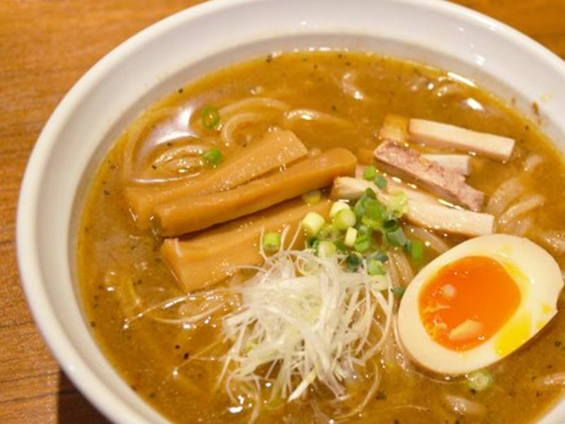 らぁーめんkuu Be くうべ 函館市桔梗にある 豚骨ベースのこってりラーメンを提供するお店 のメニューなどを紹介